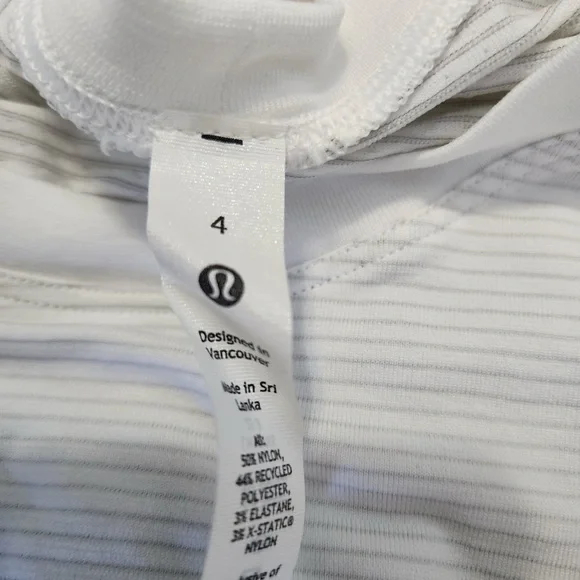 Lululemon Athletica White Fitted Short Sleeve Tee - Picture 3 of 3